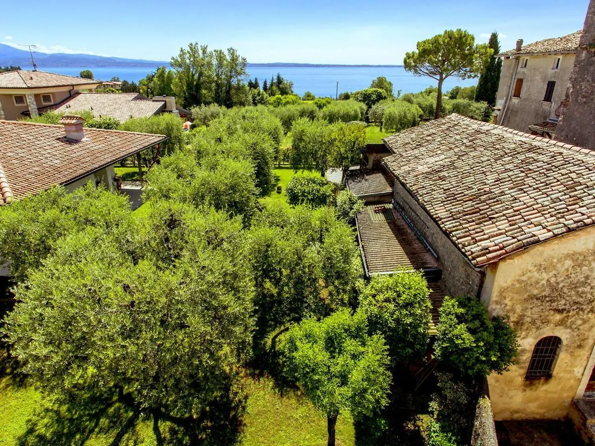 Cozy Holiday Home In Manerba Del Garda With Pool