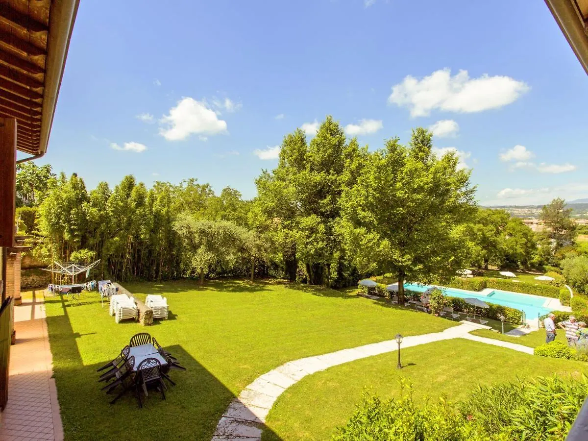 Cozy Holiday Home In Manerba Del Garda With Pool